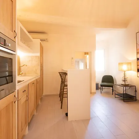 Pick A Flat's Townhouse In - Rue Du Portail Neuf Prázdninový dům Saint Tropez